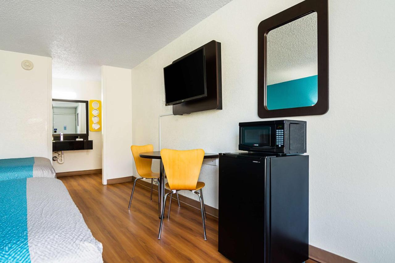 Econo Lodge Asheboro Εξωτερικό φωτογραφία