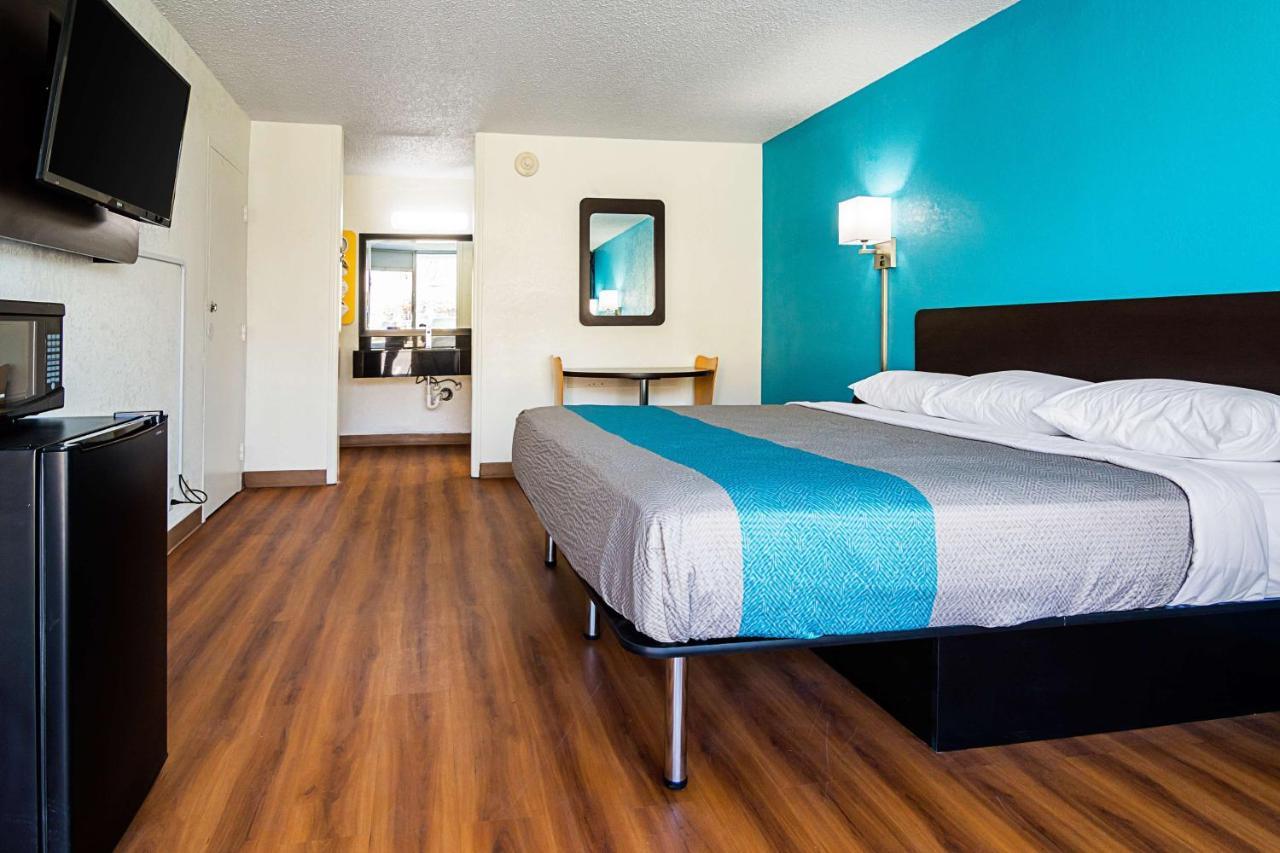 Econo Lodge Asheboro Εξωτερικό φωτογραφία